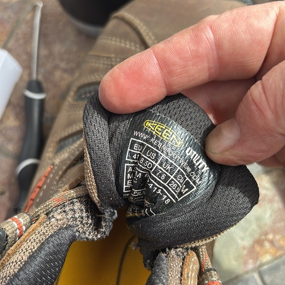 Keen Utility
Flint
Composite‎ toe
Waterproof